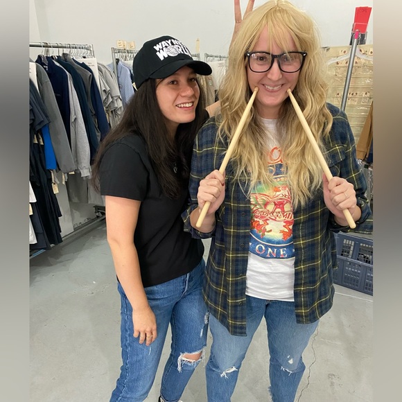 Garth Wayne’s world costume - Picture 2 of 2